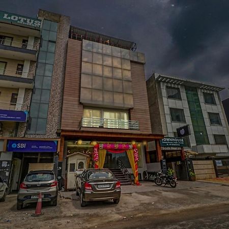 Hotel Townhouse 450 Dwarka à Delhi  Extérieur photo