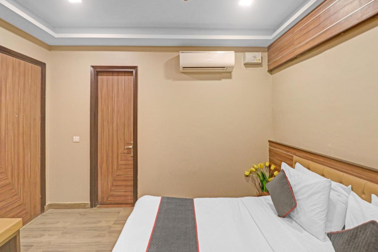 Hotel Townhouse 450 Dwarka à Delhi  Extérieur photo