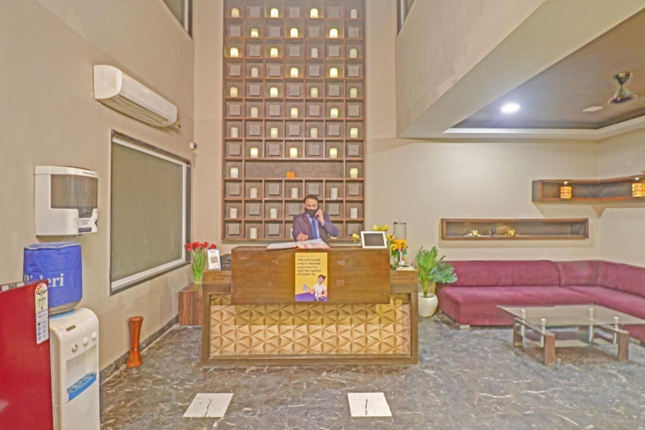 Hotel Townhouse 450 Dwarka à Delhi  Extérieur photo