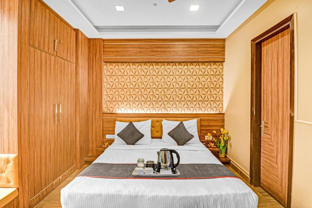 Hotel Townhouse 450 Dwarka à Delhi  Extérieur photo