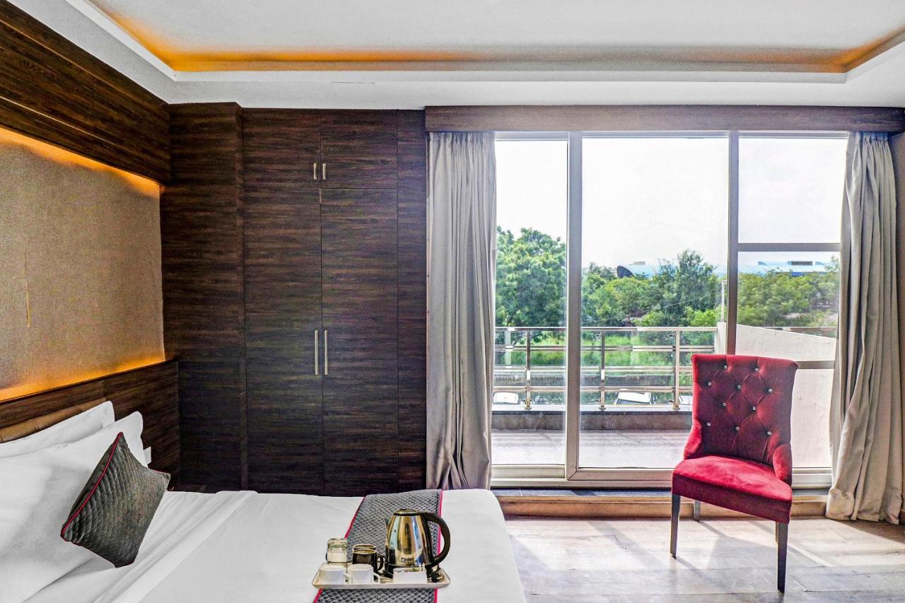 Hotel Townhouse 450 Dwarka à Delhi  Extérieur photo